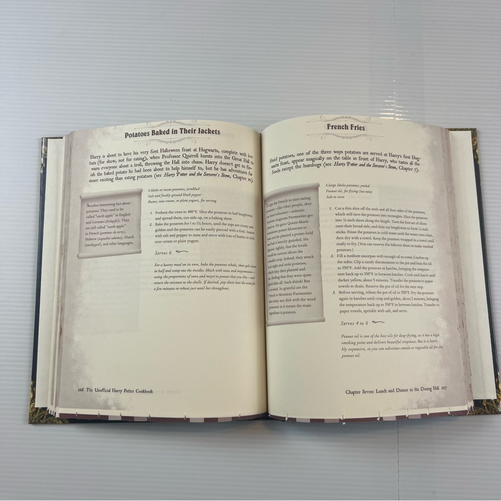 The Unofficial Harry Potter Cookbook: More than 150 Recipes. Not Used. - Picture 6 of 13